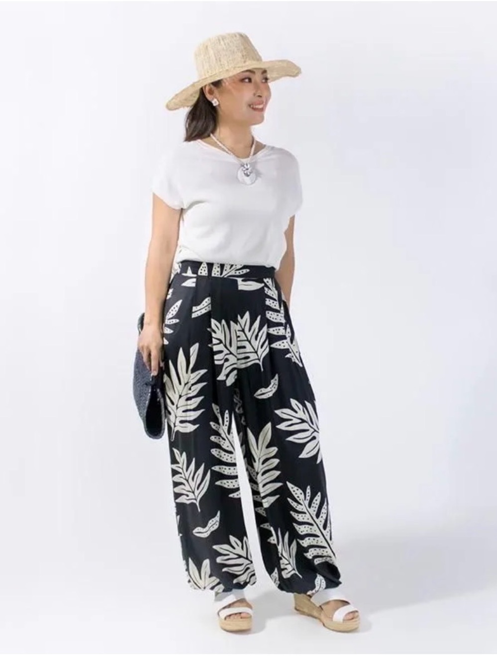 Jules & Leopold Black Wide-Leg Leaf Print Palazzo Pants